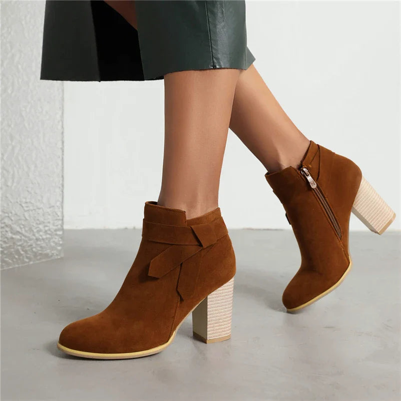 SOPHISTI ANKLE BOOTS
