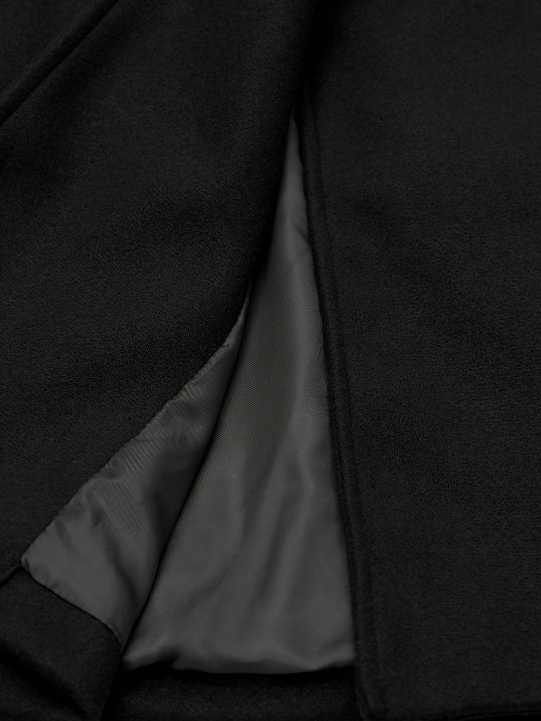 Serine | Two-Tone Spliced Collar Coat